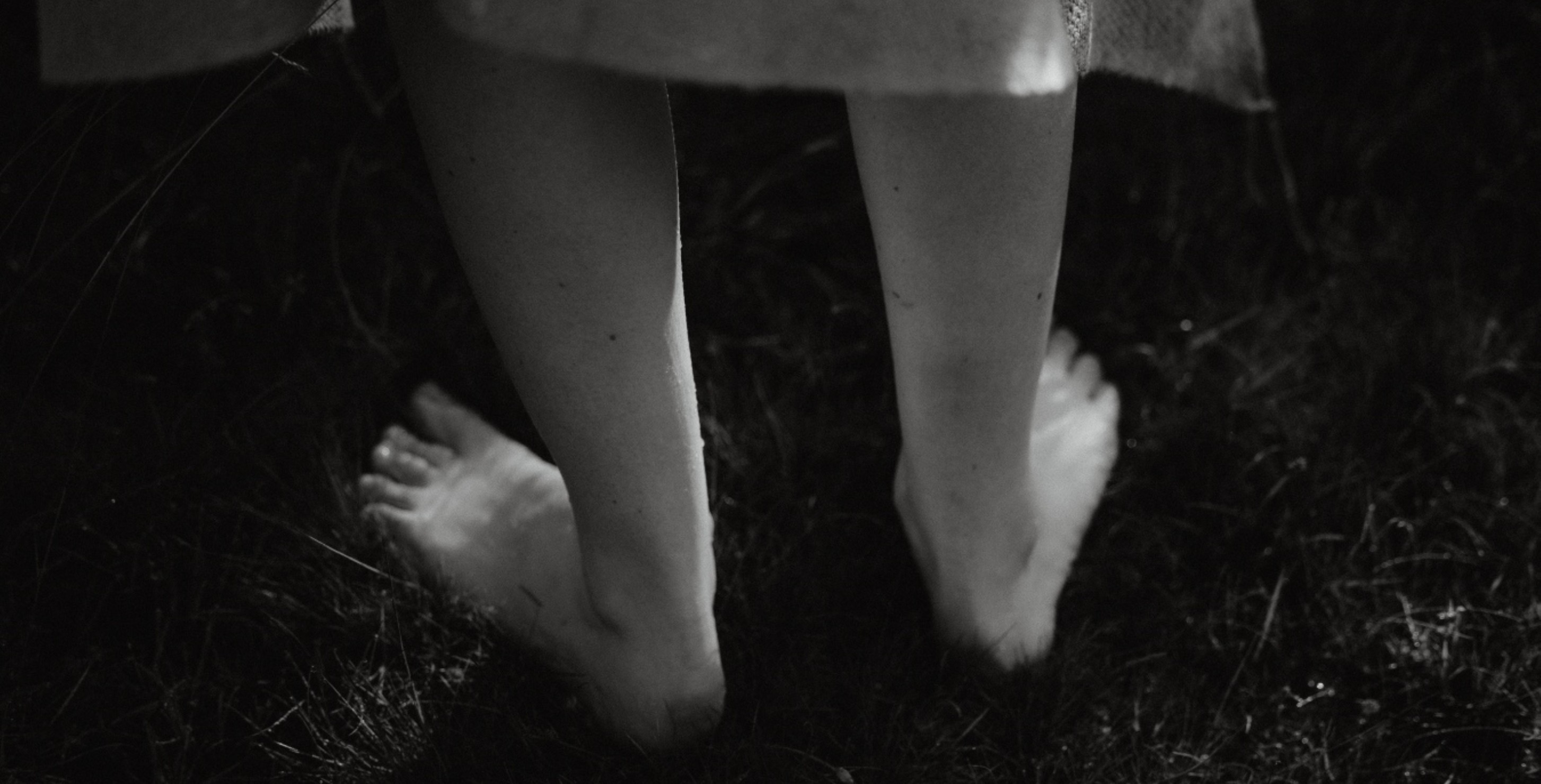 Barfuß in der Natur