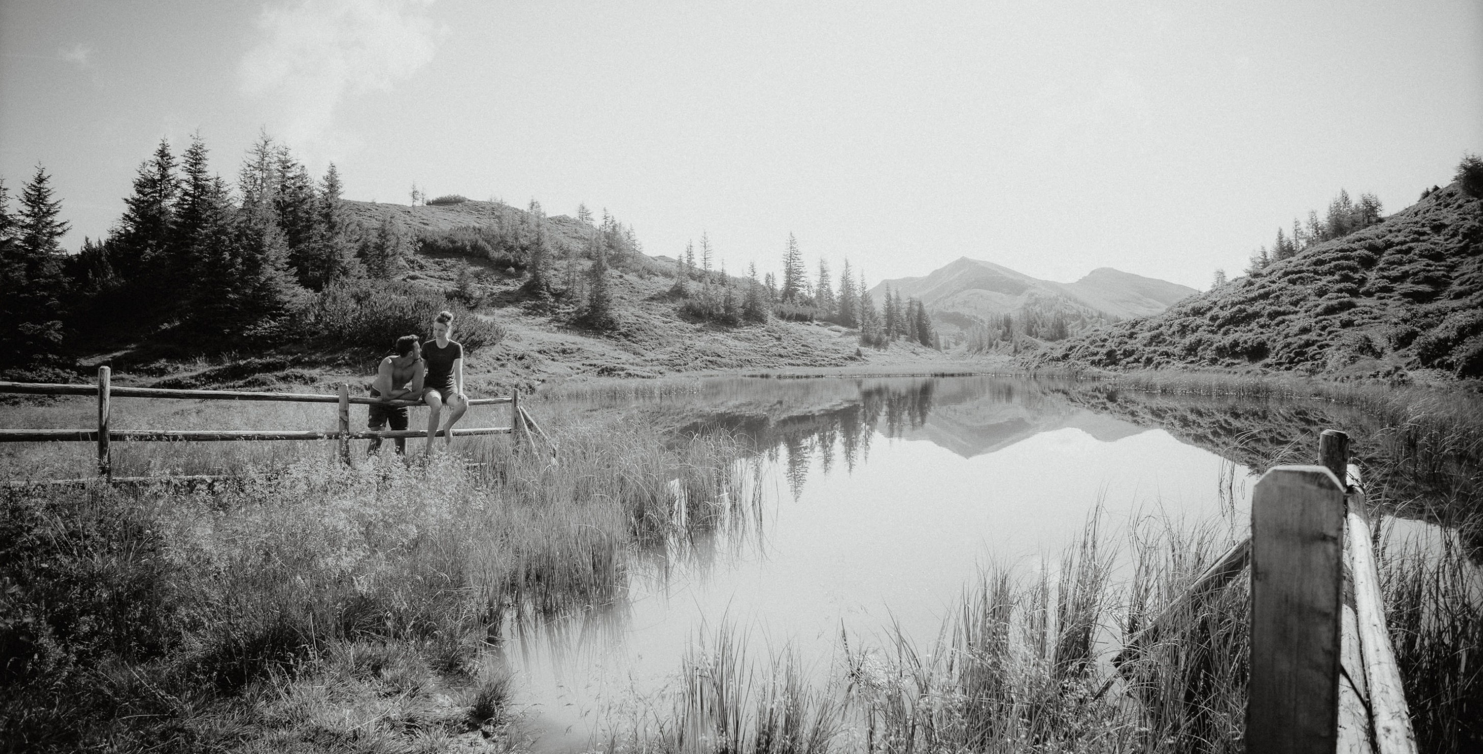 Bergsee mit Ausblick