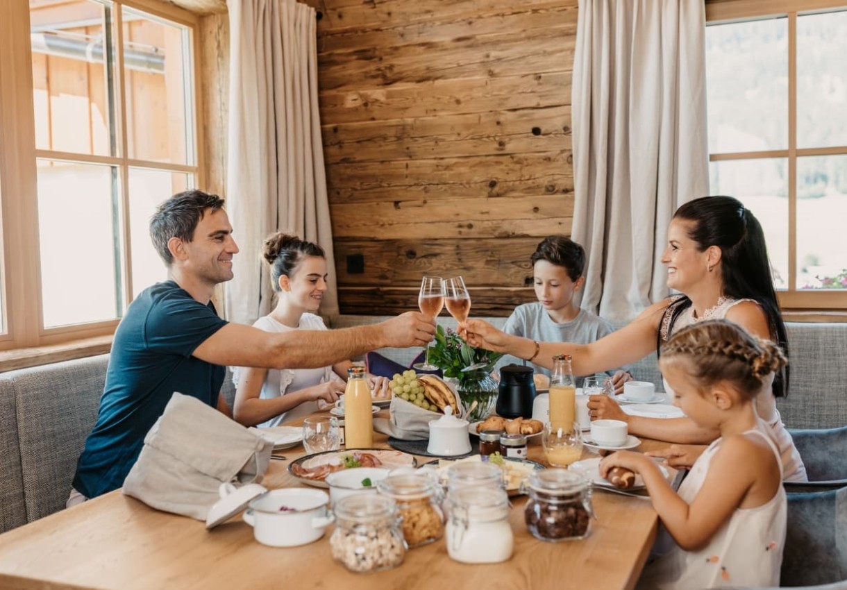 Frühstücks-Genuss im Dorfer-Chalet Lois
